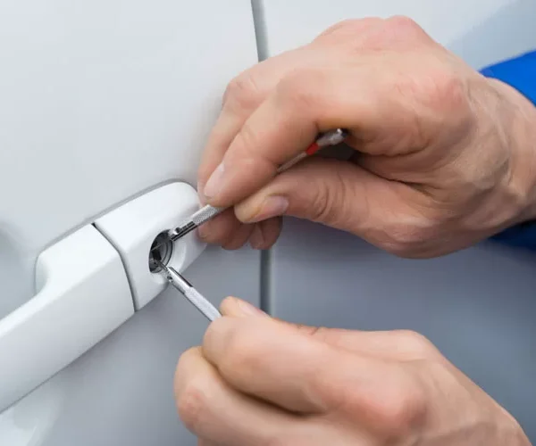 Car-Emergency-Locksmith-Services