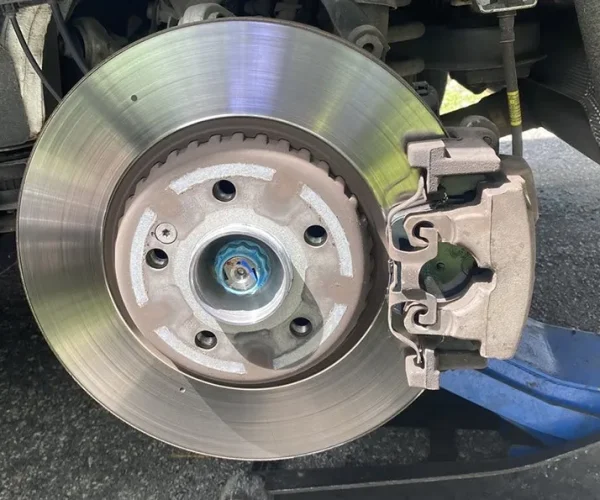 can-you-change-brake-rotors-and-or-pads-on-only-one-side-left-or-right